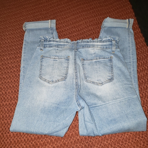 Adorable Ruffle Skinny Jeans - Picture 4 of 7